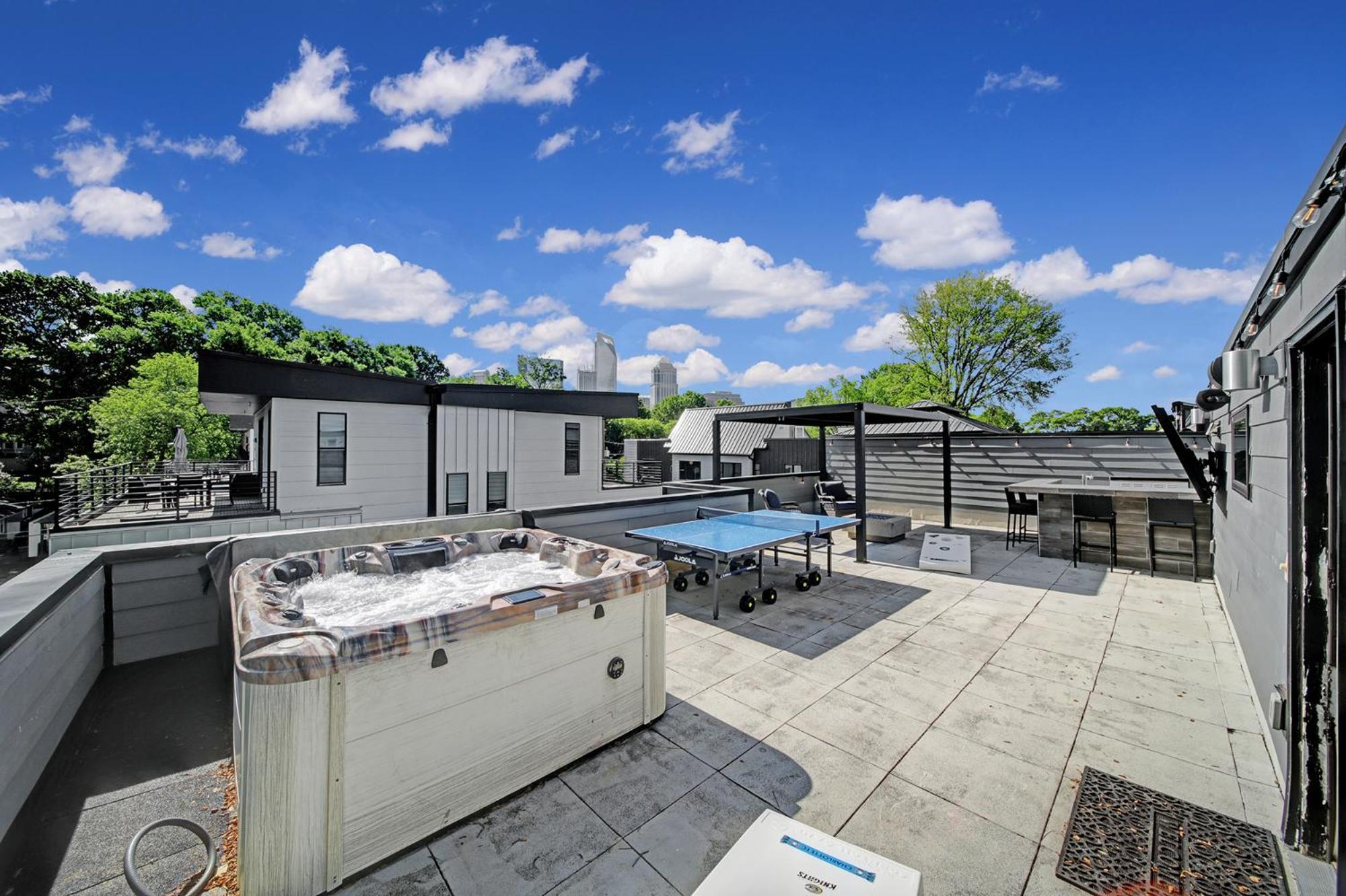 906 Westbrook B City Views Rooftop Hot Tub And Short Walk To Stadium Charlotte Exteriér fotografie